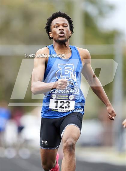 Thumbnail 2 in Lewis James Invitational (100 Meter) photogallery.