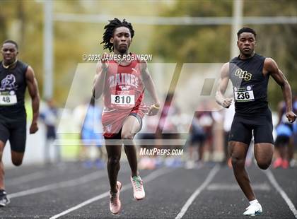 Thumbnail 2 in Lewis James Invitational (100 Meter) photogallery.