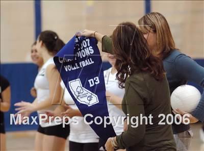 Thumbnail 2 in Oakdale vs. St. Mary's (SJS D3 Final) photogallery.