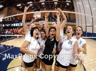 Thumbnail 2 in Oakdale vs. St. Mary's (SJS D3 Final) photogallery.