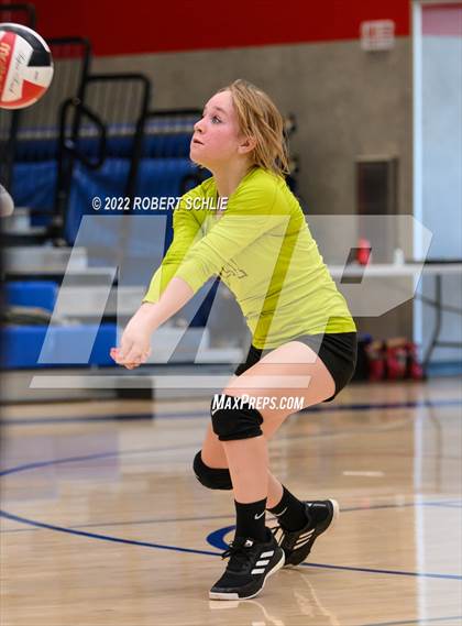 Thumbnail 1 in Bradshaw Christian @ Folsom photogallery.
