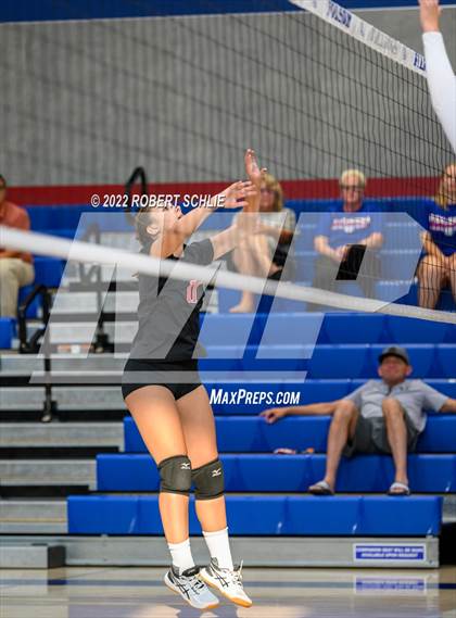 Thumbnail 3 in Bradshaw Christian @ Folsom photogallery.