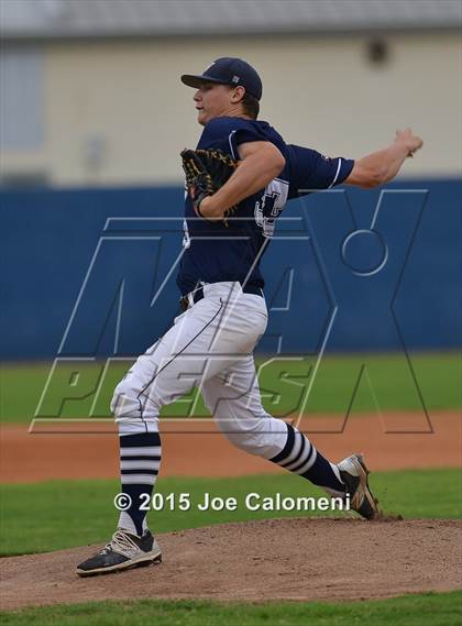 Thumbnail 1 in Reagan [Ronald] vs. Smithson Valley (UIL 6A Area Playoff) photogallery.