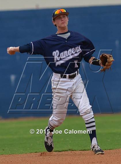 Thumbnail 3 in Reagan [Ronald] vs. Smithson Valley (UIL 6A Area Playoff) photogallery.