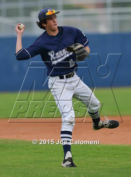 Thumbnail 3 in Reagan [Ronald] vs. Smithson Valley (UIL 6A Area Playoff) photogallery.