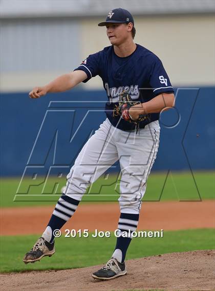 Thumbnail 1 in Reagan [Ronald] vs. Smithson Valley (UIL 6A Area Playoff) photogallery.