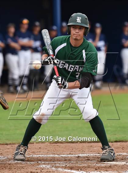 Thumbnail 3 in Reagan [Ronald] vs. Smithson Valley (UIL 6A Area Playoff) photogallery.