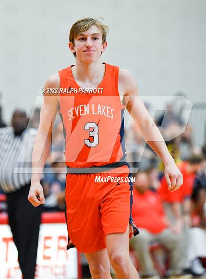 Thumbnail 3 in Seven Lakes @ Fort Bend Travis photogallery.