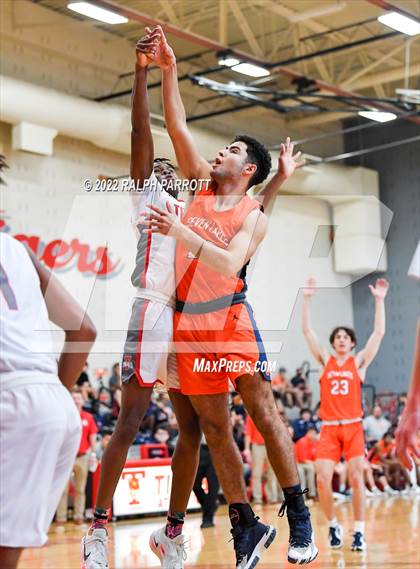 Thumbnail 2 in Seven Lakes @ Fort Bend Travis photogallery.