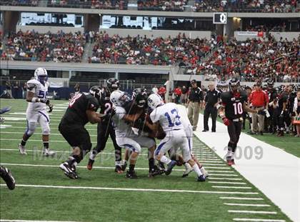 Thumbnail 2 in Bingham vs. Trinity (Kirk Herbstreit Varsity Football Series) photogallery.