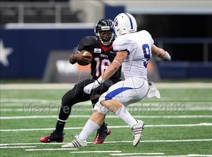 Thumbnail 2 in Bingham vs. Trinity (Kirk Herbstreit Varsity Football Series) photogallery.