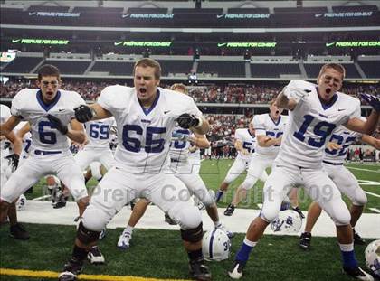 Thumbnail 2 in Bingham vs. Trinity (Kirk Herbstreit Varsity Football Series) photogallery.