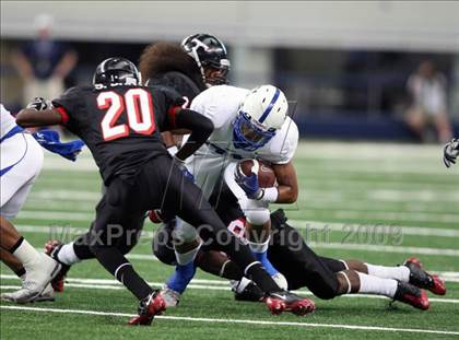 Thumbnail 3 in Bingham vs. Trinity (Kirk Herbstreit Varsity Football Series) photogallery.