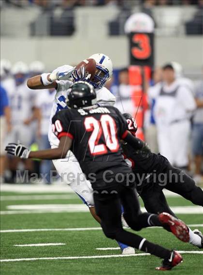 Thumbnail 1 in Bingham vs. Trinity (Kirk Herbstreit Varsity Football Series) photogallery.