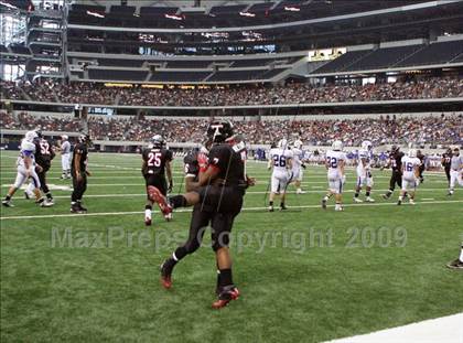 Thumbnail 1 in Bingham vs. Trinity (Kirk Herbstreit Varsity Football Series) photogallery.