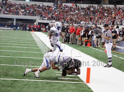 Thumbnail 1 in Bingham vs. Trinity (Kirk Herbstreit Varsity Football Series) photogallery.