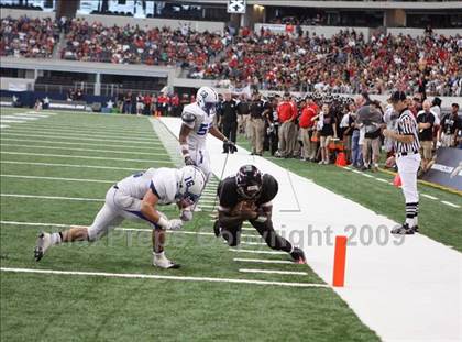 Thumbnail 3 in Bingham vs. Trinity (Kirk Herbstreit Varsity Football Series) photogallery.