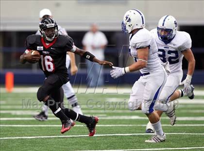 Thumbnail 3 in Bingham vs. Trinity (Kirk Herbstreit Varsity Football Series) photogallery.