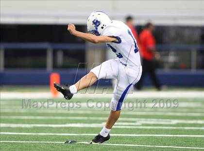 Thumbnail 2 in Bingham vs. Trinity (Kirk Herbstreit Varsity Football Series) photogallery.
