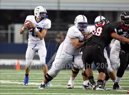 Thumbnail 3 in Bingham vs. Trinity (Kirk Herbstreit Varsity Football Series) photogallery.