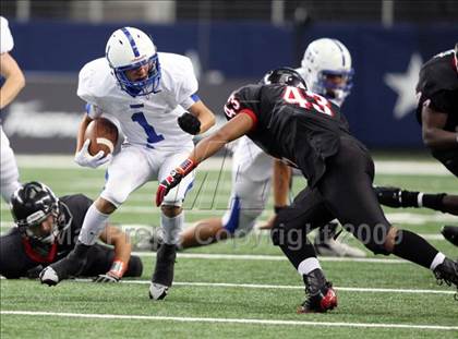 Thumbnail 3 in Bingham vs. Trinity (Kirk Herbstreit Varsity Football Series) photogallery.