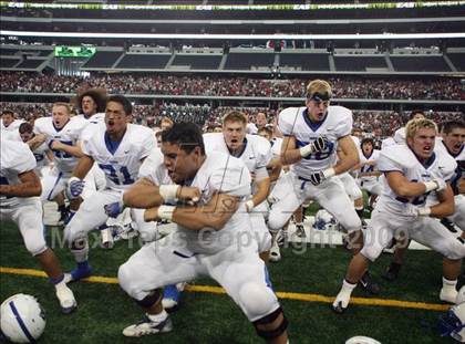 Thumbnail 2 in Bingham vs. Trinity (Kirk Herbstreit Varsity Football Series) photogallery.