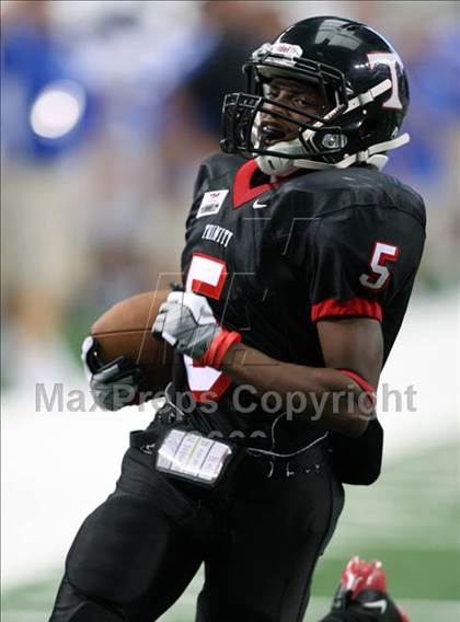 Thumbnail 2 in Bingham vs. Trinity (Kirk Herbstreit Varsity Football Series) photogallery.
