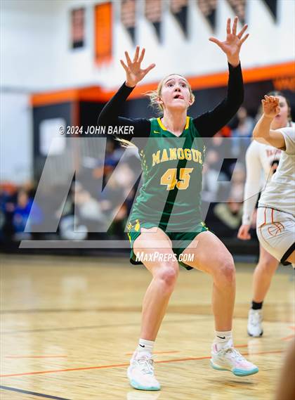 Thumbnail 2 in Bishop Manogue @ Fernley photogallery.