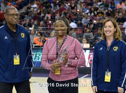 Thumbnail 2 in Chaminade vs. Miramonte (CIF State Open Division Final) photogallery.