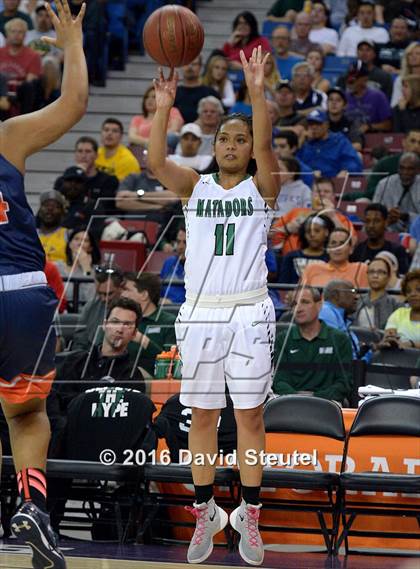 Thumbnail 2 in Chaminade vs. Miramonte (CIF State Open Division Final) photogallery.