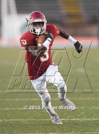 Thumbnail 3 in Karr @ Brother Martin photogallery.