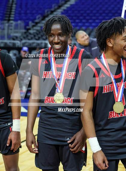 Thumbnail 2 in Ponder vs. Hitchcock (UIL 3A Basketball Final Medal Ceremony) photogallery.
