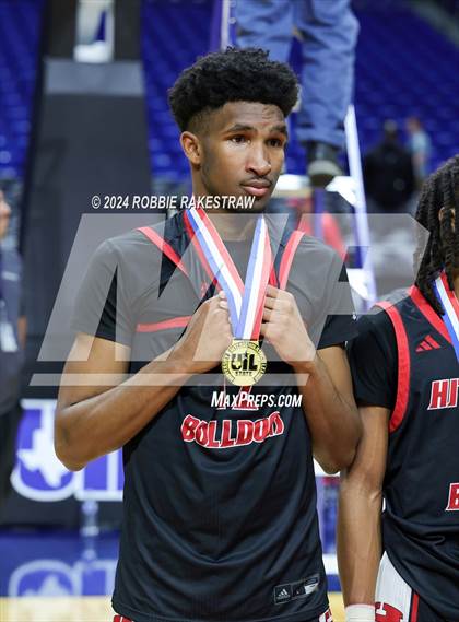 Thumbnail 2 in Ponder vs. Hitchcock (UIL 3A Basketball Final Medal Ceremony) photogallery.