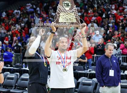 Thumbnail 1 in Ponder vs. Hitchcock (UIL 3A Basketball Final Medal Ceremony) photogallery.