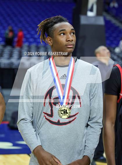Thumbnail 3 in Ponder vs. Hitchcock (UIL 3A Basketball Final Medal Ceremony) photogallery.