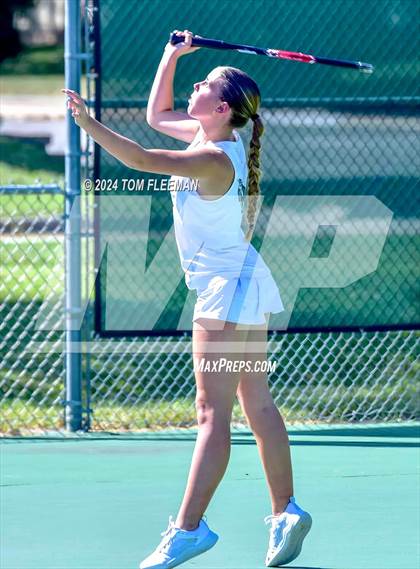 Thumbnail 1 in Sunflower League Girl's JV Quad (Shawnee Mission South) photogallery.