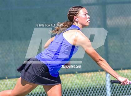 Thumbnail 1 in Sunflower League Girl's JV Quad (Shawnee Mission South) photogallery.