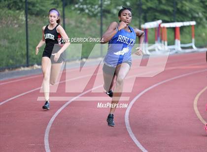 Thumbnail 2 in Section VIII Championship (200 Meter) photogallery.