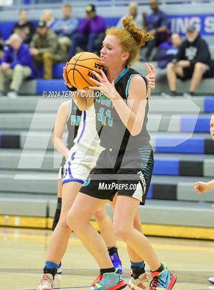 Thumbnail 1 in Farmington @ Pleasant Grove photogallery.