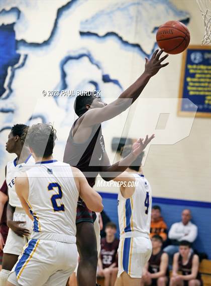 Thumbnail 3 in Greensburg Central Catholic @ Otto-Eldred (PIAA Class AA First Round Playoff) photogallery.
