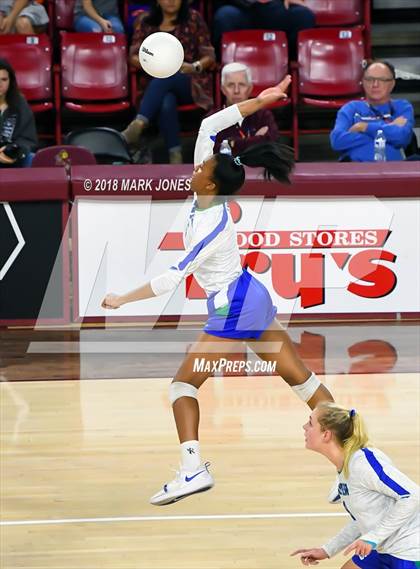 Thumbnail 1 in Xavier College Prep vs. Corona del Sol (AIA 6A Final)  photogallery.