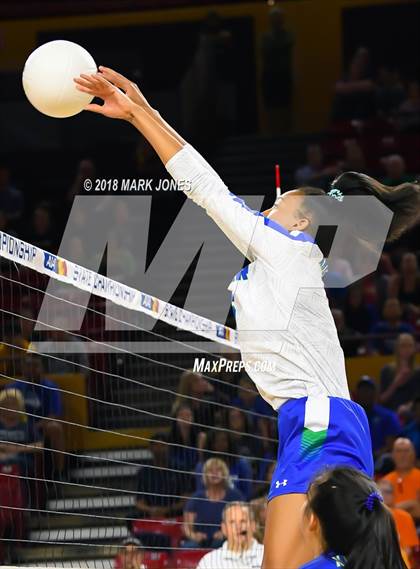 Thumbnail 1 in Xavier College Prep vs. Corona del Sol (AIA 6A Final)  photogallery.