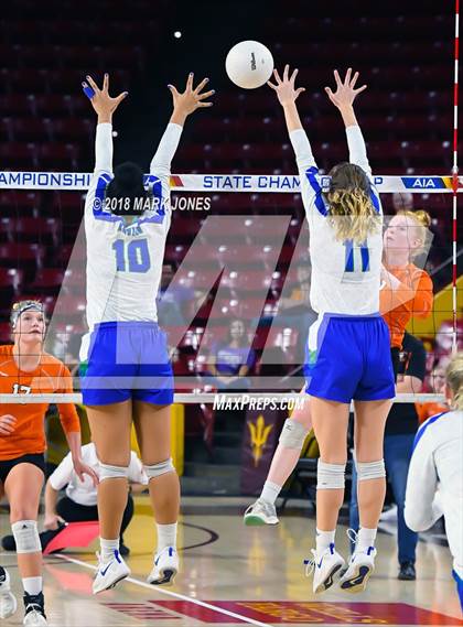 Thumbnail 2 in Xavier College Prep vs. Corona del Sol (AIA 6A Final)  photogallery.