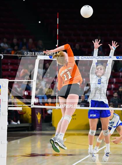 Thumbnail 2 in Xavier College Prep vs. Corona del Sol (AIA 6A Final)  photogallery.