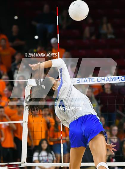Thumbnail 3 in Xavier College Prep vs. Corona del Sol (AIA 6A Final)  photogallery.