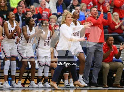 Thumbnail 2 in MacArthur vs. Allen (UIL 6A Area Playoff) photogallery.
