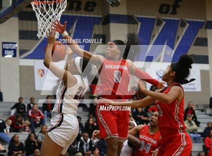 Thumbnail 2 in MacArthur vs. Allen (UIL 6A Area Playoff) photogallery.
