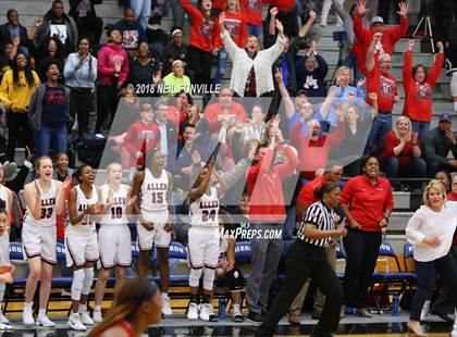 Thumbnail 2 in MacArthur vs. Allen (UIL 6A Area Playoff) photogallery.