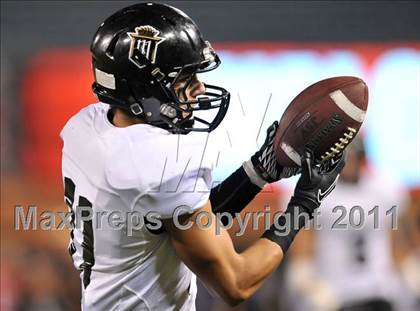 Thumbnail 2 in Mission Viejo vs. Servite (CIF-SS Pac-5 Division Final) photogallery.