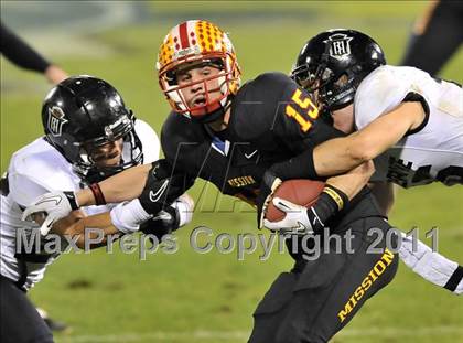 Thumbnail 3 in Mission Viejo vs. Servite (CIF-SS Pac-5 Division Final) photogallery.